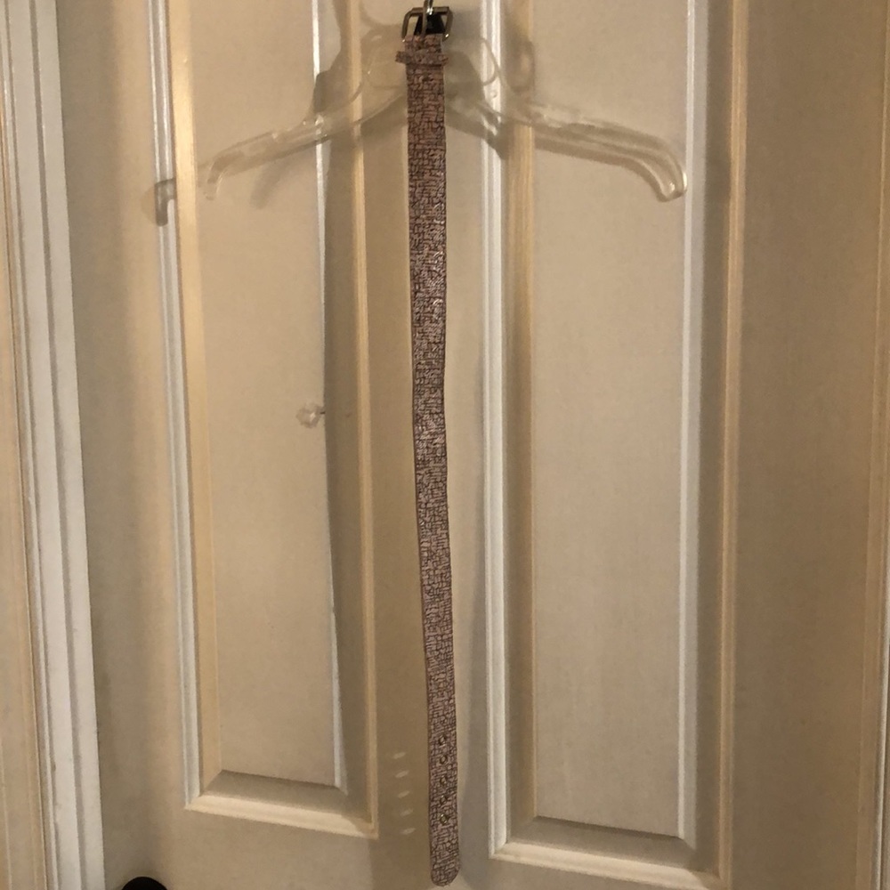 (5) Girls Belts - Picture 2 of 7